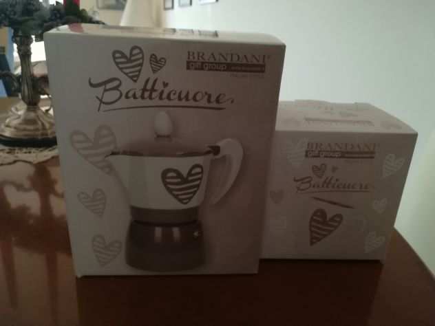 Caffettiera e 2 mug Batticuore Brandani