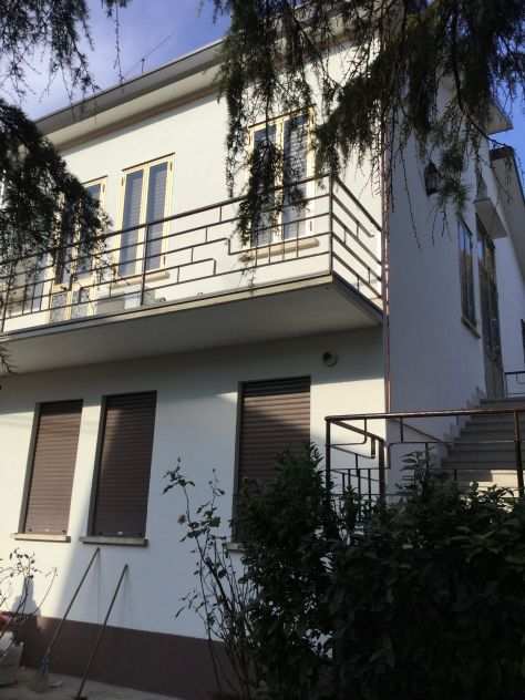 Camera doppia, 2 posti letto in villa in zona Piazzale Santacroce