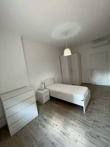 Camera singola con bagno privato a Monza