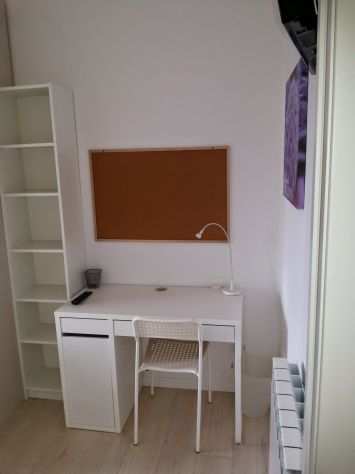 CAMERE PER STUDENTESSE