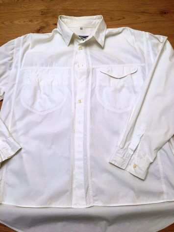 Camicia bianca con tasche anteriori misura L mod regular