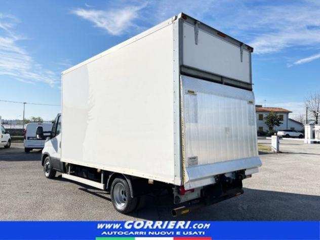 Camion IVECO DAILY 35-130