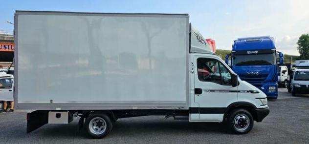 Camion IVECO DAILY 35C12 FURGONE IN LEGA MT 4.30