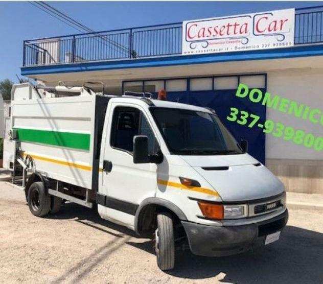 Camion IVECO DAILY 50C15 COMPATTATORE