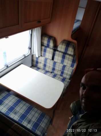 Camper con 6 posti letto