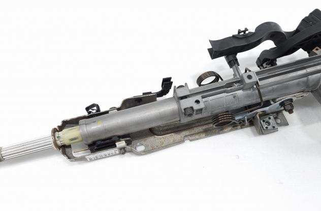 CANNA DELLO STERZO (PIANTONE) BMW X3 1deg Serie M47 D20 (204D4) (0410)