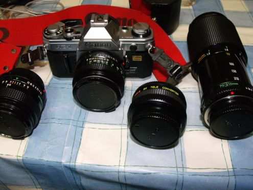 CANON AE-1