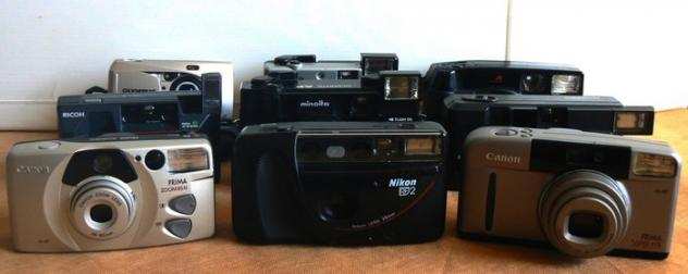 Canon, Chinon, Konica, Minolta, Nikon, Olympus, Ricoh, Pentax 35mm autofocus cameras (8 compact with viewfinder and 1 with rangefinder). Fotocamera an