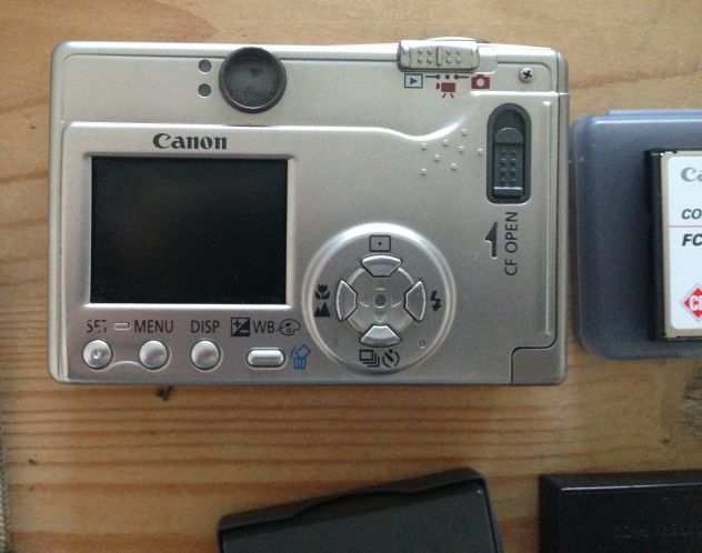 Canon Digital Ixus V2