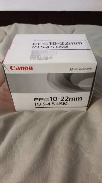 Canon EF-S 10-22mm f3.5-4.5 USM, con Parasole