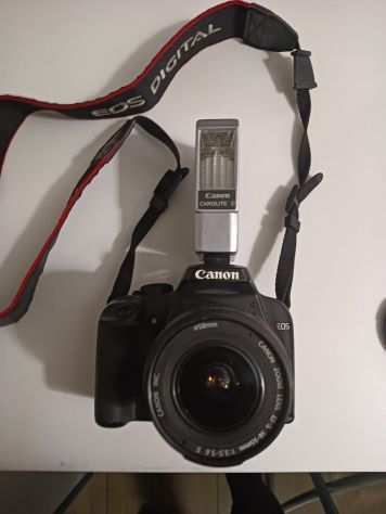 Canon EOS 1000D con Flash esterno