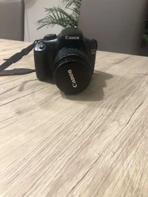 Canon eos 1100d