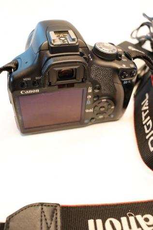 Canon EOS 500D  EF-S 18-55 IS Fotocamera reflex digitale (DSLR)