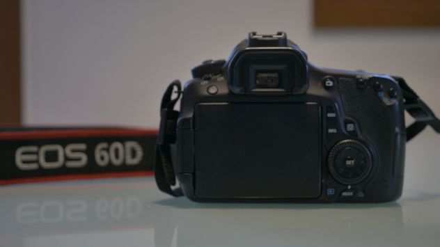 Canon EOS 60D - Solo Corpo