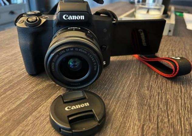 Canon M50  15-45mm