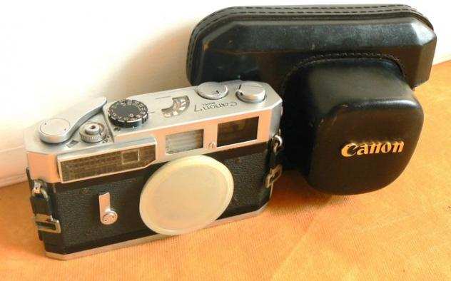 Canon model 7 (body) and case. Japan 1961-64. Fotocamera a telemetro