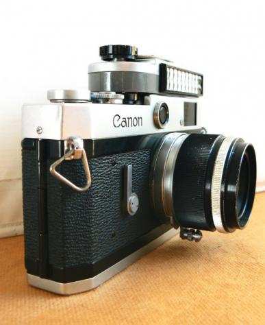 Canon P with Canon 2.850mm lens and Canon light meter (Japan 1958-60). Fotocamera a telemetro