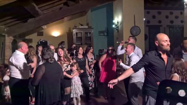 CANTANTE amp MUSICA MATRIMONIO PARMA.Pianobar,Karaoke,Animazione Bimbi,DJ