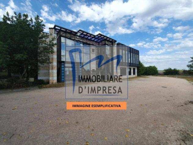 Capannone in vendita a Parma - 1 locale 2800mq