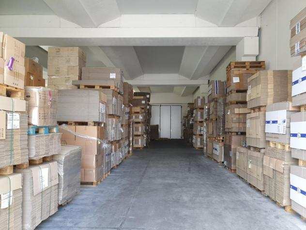 Capannone industriale in vendita a Larciano 1600 mq Rif 1133551