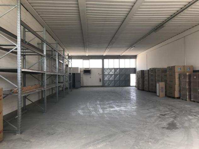 Capannone industriale in vendita a PERIGNANO - Casciana Terme Lari 306 mq Rif 1223869