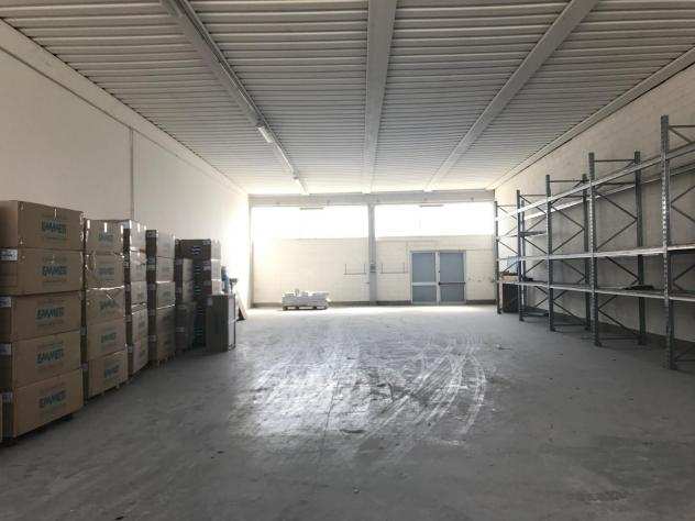 Capannone industriale in vendita a PERIGNANO - Casciana Terme Lari 306 mq Rif 909283