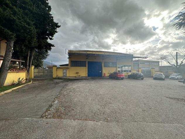 Capannone industriale in vendita a Romagnano - Massa 1600 mq Rif 1240508