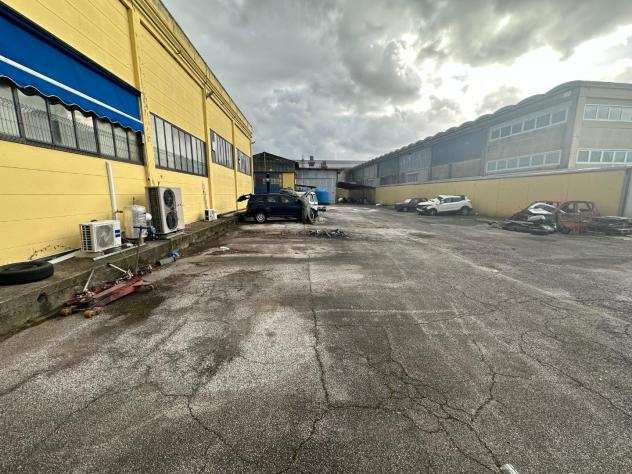 Capannone industriale in vendita a Romagnano - Massa 1600 mq Rif 1247316