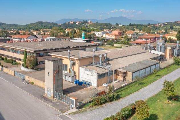 Capannone industriale in vendita a Santa Maria a Monte 1550 mq Rif 1069070
