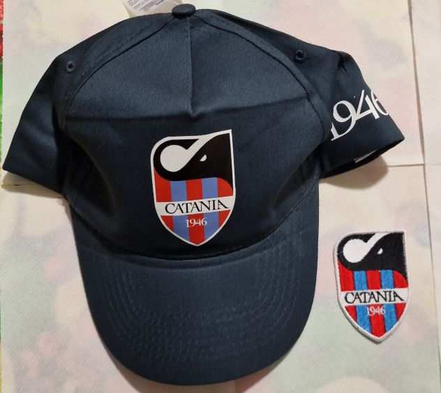 Cappellino e toppa ricamata termoapplicabile Calcio Catania.