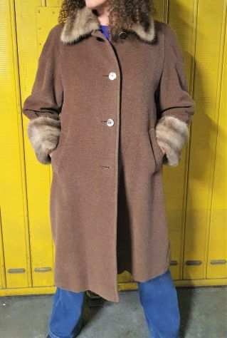 Cappotto collo,polsi in visone,lana e alpaca,vintage