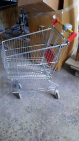 Carrelli spesa finitura zincata