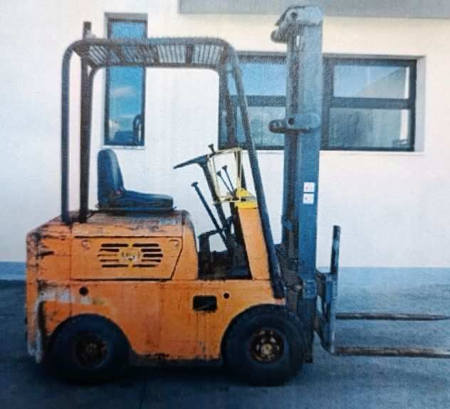 CARRELLO ELEVATORE OM DIESEL 12 Q.LI