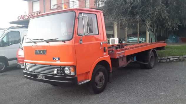 Carro attrezzi om 70 isoli