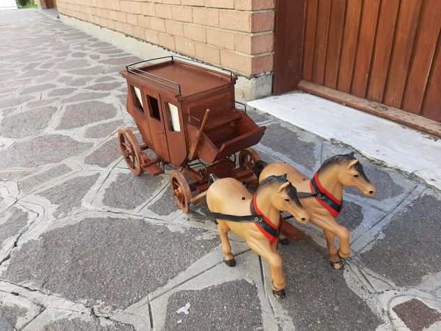 Carrozza con cavalli carovana diligenza modellismo anni 50 far west