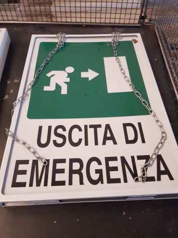 CARTELLI USCITA DI EMERGENZA BIFACCIALI