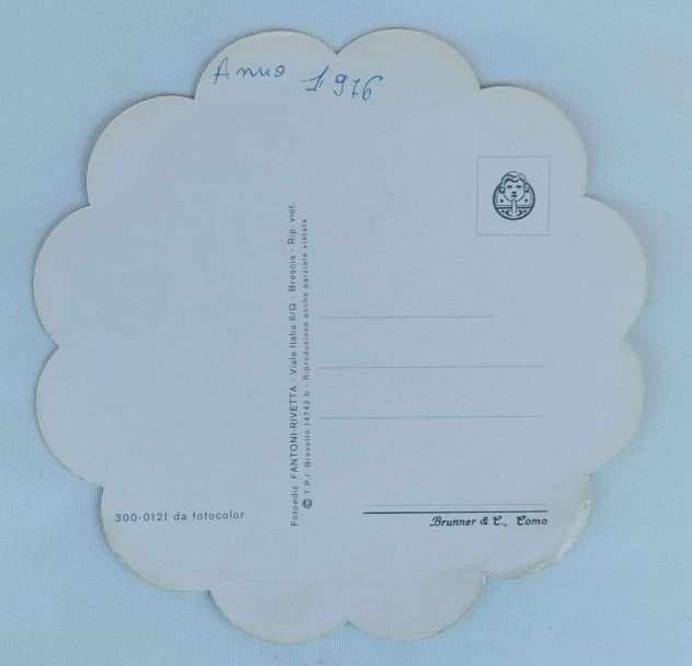 Cartolina non viaggiata a forma di fiore LAGO DI GARDA del 1976 Fotoediz.Fantoni