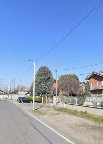 CASA BIFAMILIARE CON BOX AUTO ZONA BARCA TORINO