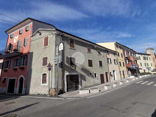 casa di corte Via Vittorio Veneto, COSTERMANO