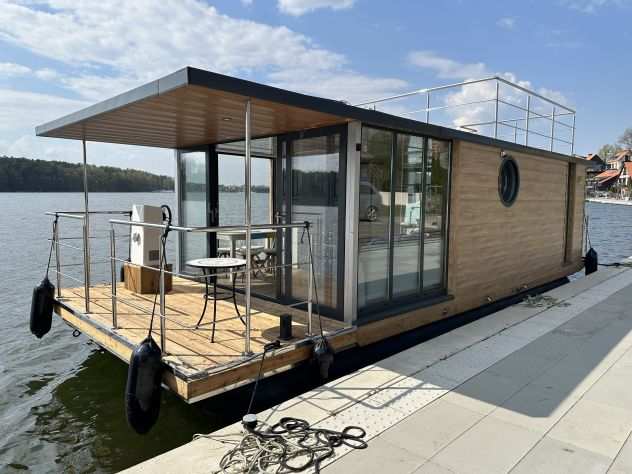 casa galleggiante, catamarano, casa sullacqua, Houseboat, House on the water