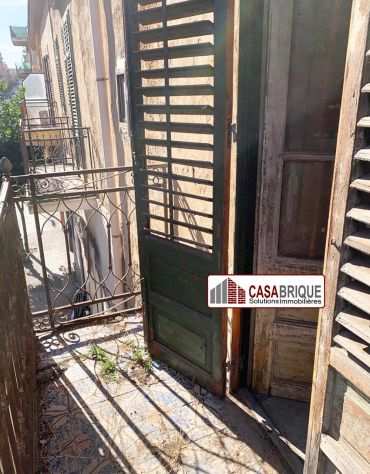 Casa indipendente da ristrutturare su tre livelli a Bagheria