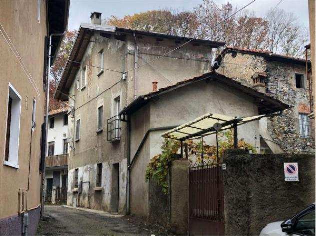 Casa indipendente di 117 msup2 con 4 locali in vendita a Gattico-Veruno