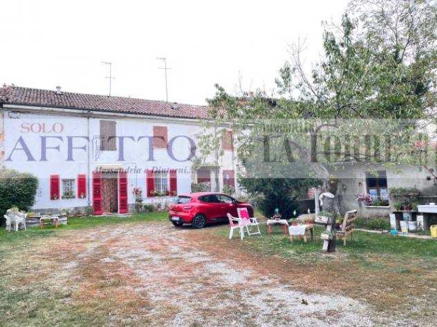 Casa indipendente di 150 msup2 con piugrave di 5 locali in vendita a Alessandria