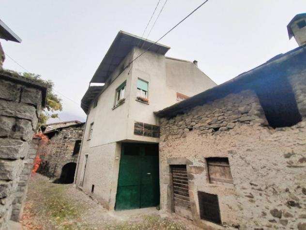 Casa indipendente di 372 msup2 con piugrave di 5 locali e box auto doppio in vendita a Ponte in Valtellina
