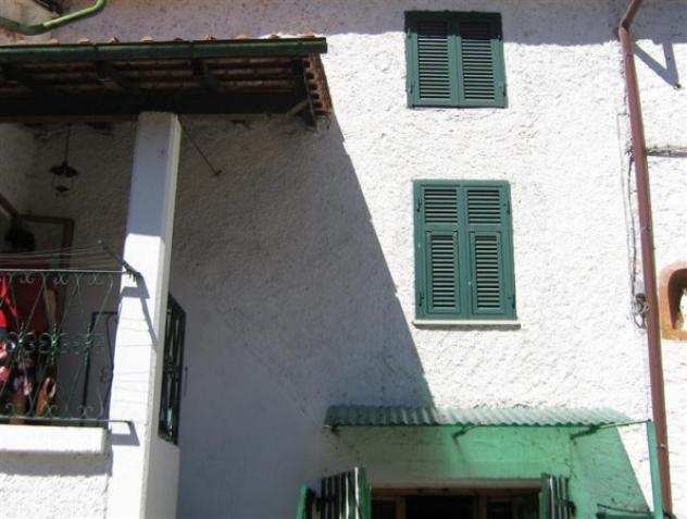 Casa indipendente di 40 msup2 con 3 locali in vendita a Cantalupo Ligure