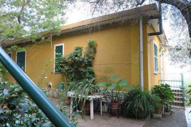 Casa indipendente in vendita a Andora - 9 locali 190mq