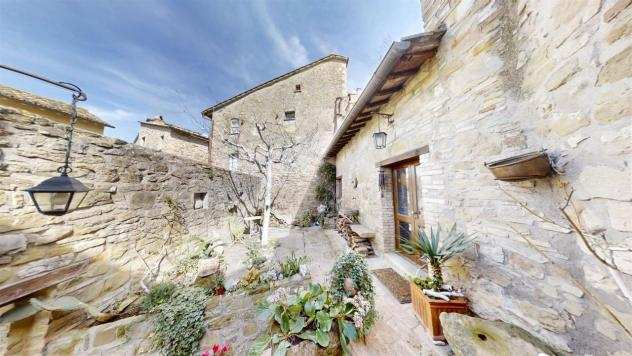 Casa indipendente in vendita a Assisi - 4 locali 112mq