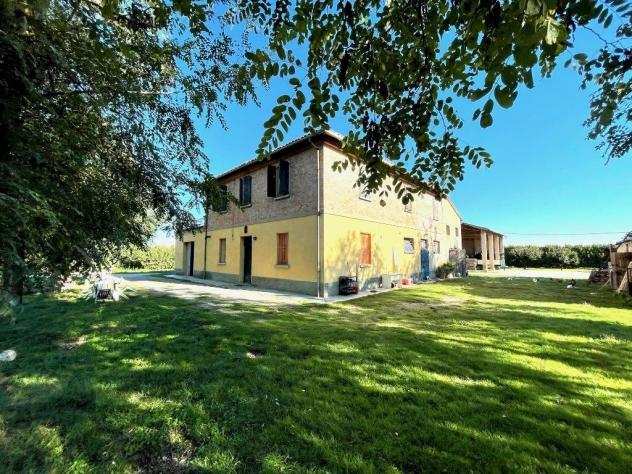Casa indipendente in vendita a Castel Bolognese - 7 locali 308mq
