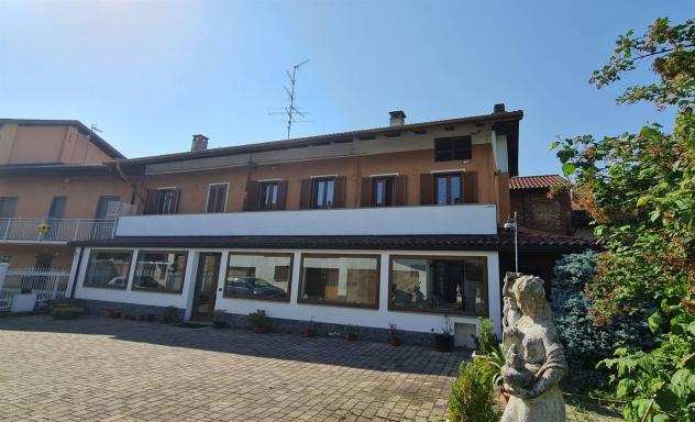 Casa semi indipendente in Vendita in zona VERGNASCO con giardino