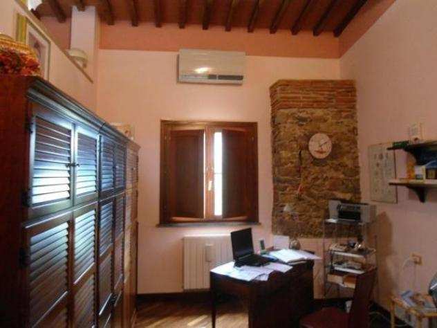 Casa semindipendente in vendita a ASCIANO - San Giuliano Terme 220 mq Rif 1138328